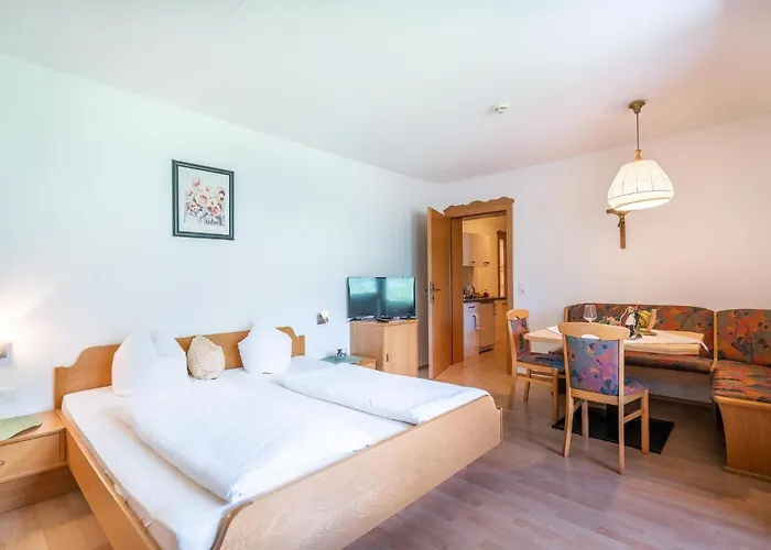 Apartment In Stubaital Near Lift