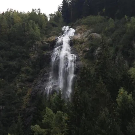 In Stubaital Near Lift Нойштіфт-ім-Штубайталь