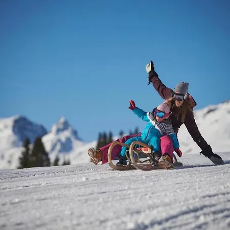 In Stubaital Near Lift Апартаменти