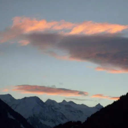 In Stubaital Near Lift Нойштіфт-ім-Штубайталь